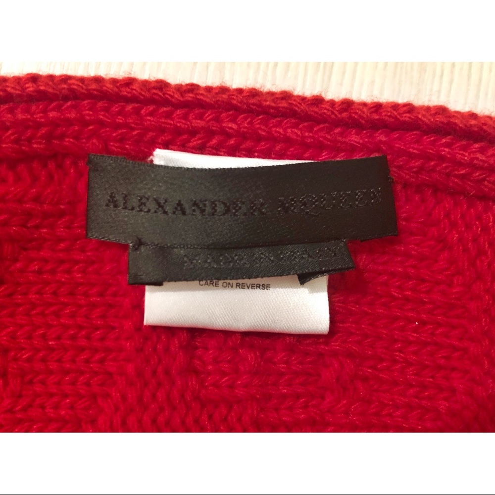 AUTHENTIC Alexander McQueen 100% Italian wool scarf! - Picture 3 of 4